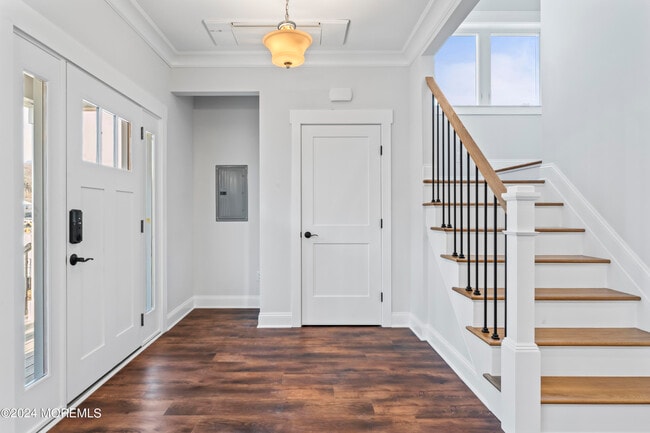 Photo - 95-99 Bay Ave