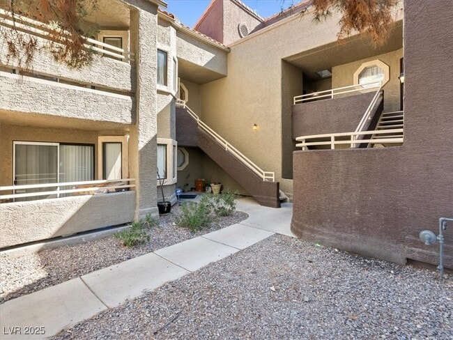 Photo - 5052 S Rainbow Blvd Unidad 201