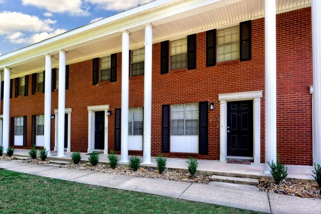 Markham Oaks