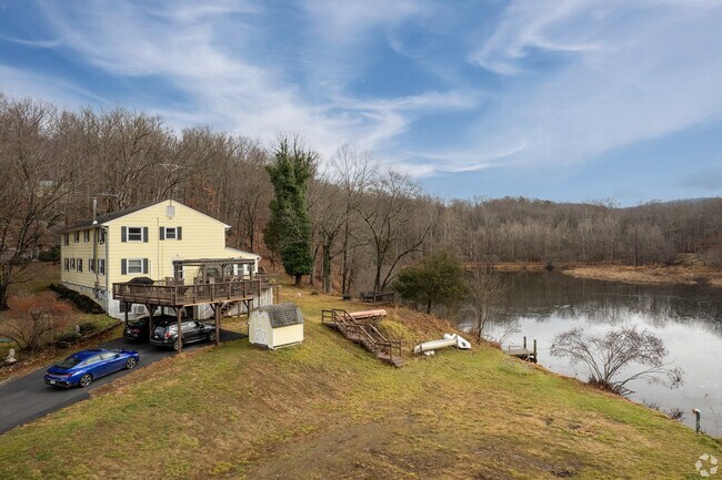 Photo - 67 Willow Lake Ln