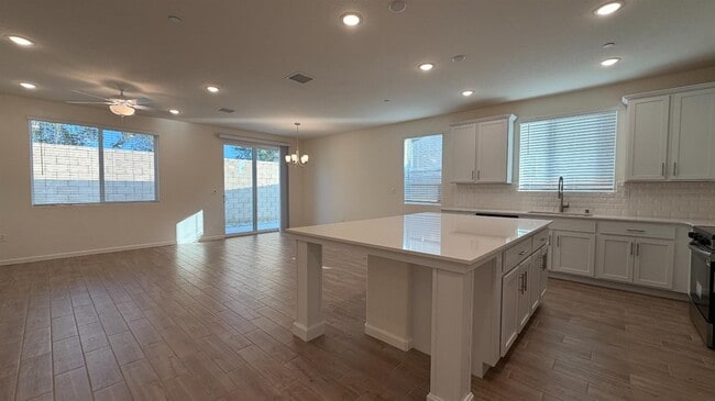 Photo - 2153 N Renn Ave