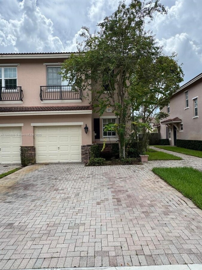 Photo - 287 Las Brisas Cir