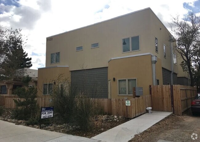 Building Photo - 2120 Lead Ave SE Unit 2120 - C Rental