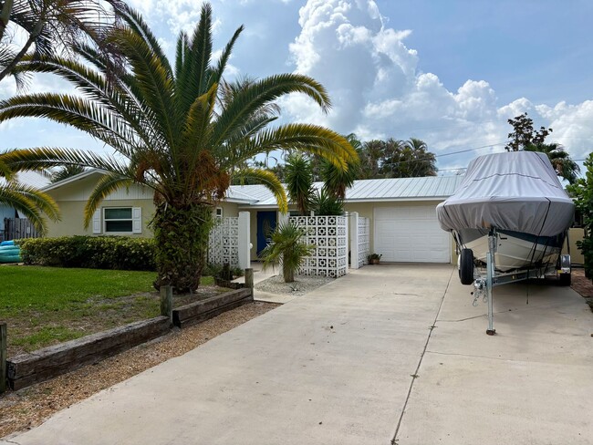 Building Photo - *ROCKY POINT GEM* 3/2/1 Pool Home with Lawn and Pool Care Included!