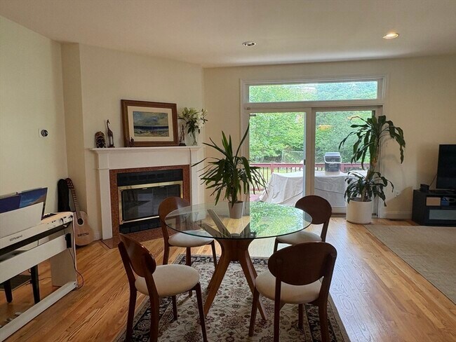 Photo - 27 Tanglewood Rd