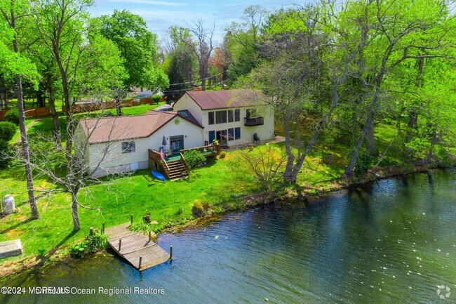 Building Photo - 209 Pond Rd Rental