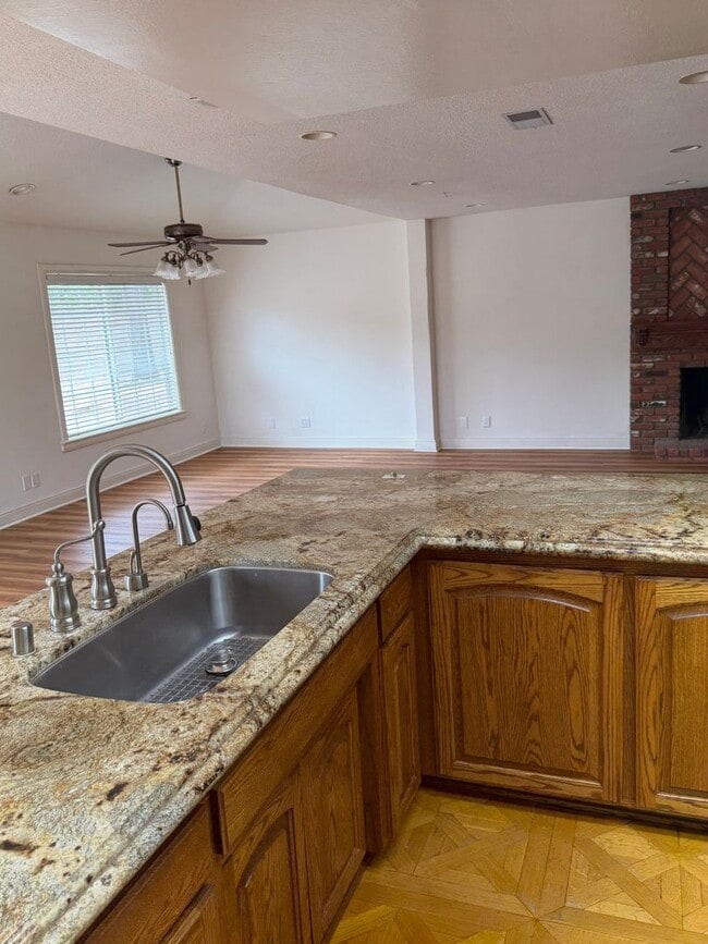 Photo - 2863 Sapphire Ave