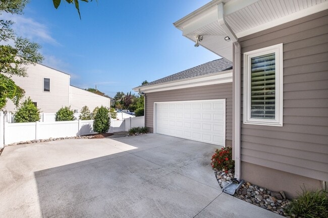 Photo - Gorgeous North End 4BR LONG TERM rental available in July