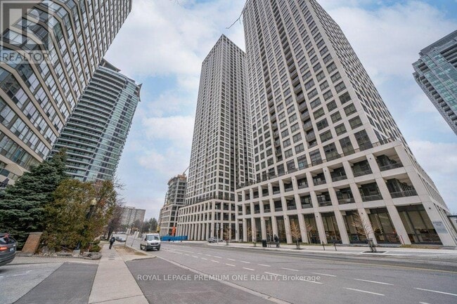 Photo - 30 Elm Dr W Unit 306