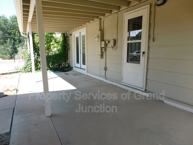 Photo - 396 S Camp Rd