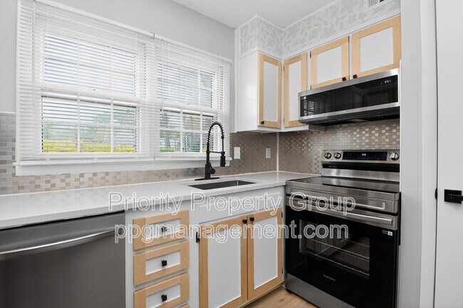 4601 Coronado Dr Unit B