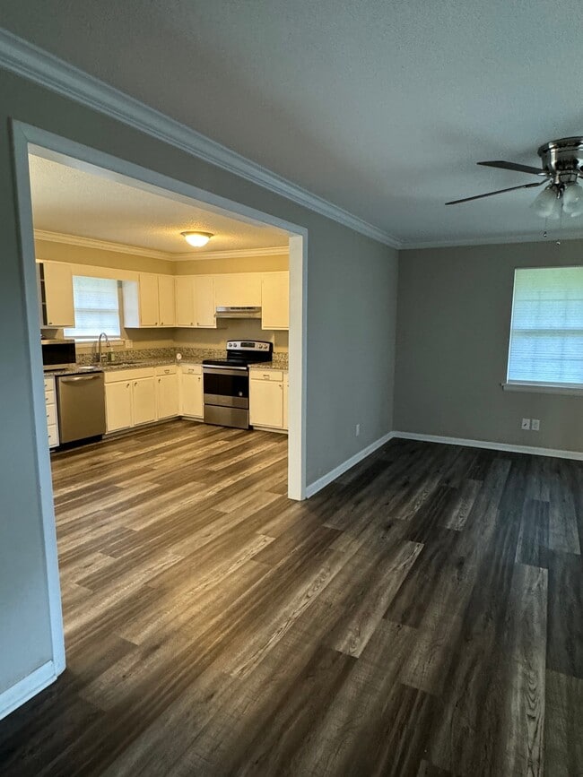 2349 Marco Cir