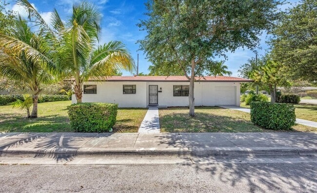 Building Photo - 6250 SW 58th Pl Rental