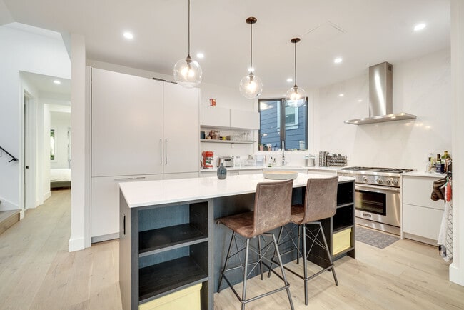 Photo - 1160 Florida St