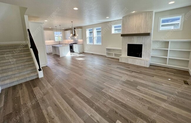 Photo - Gorgeous 4 BR home in a great neighborhood!