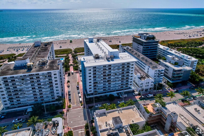 Building Photo - 345 Ocean Dr Rental