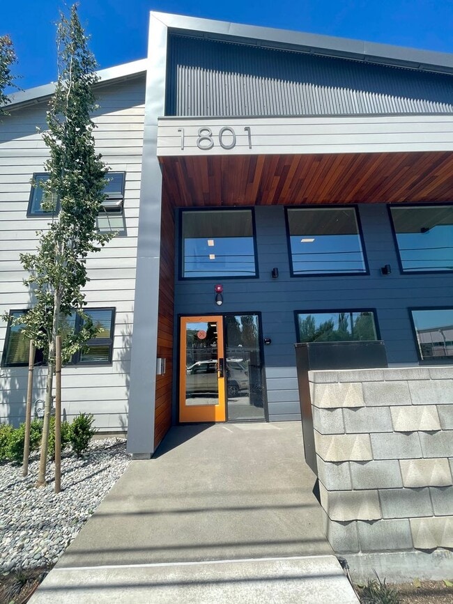 Recently Built Luxury Studio Apartment in ... - Recently Built Luxury Studio Apartment in ... Unit 202