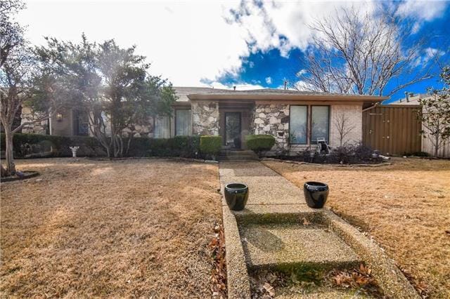 Building Photo - 7408 Woodthrush Dr