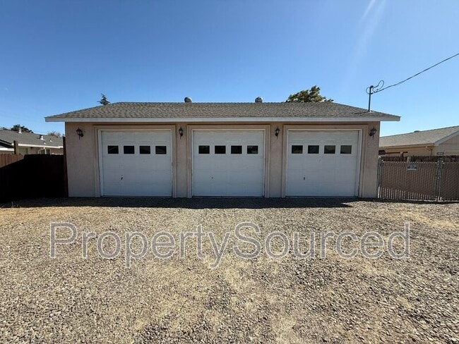 Building Photo - 524 E Krell Ln Rental