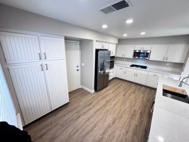 Photo - Quaint Home in the Beautiful Desert Shores Community!
