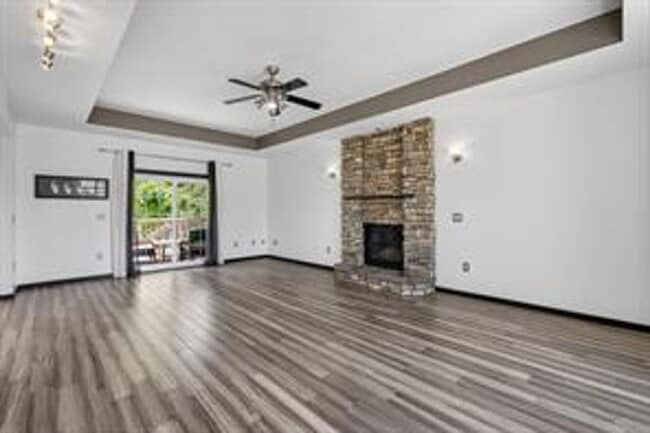 Photo - Spacious 5-Bed Walkout Home with Over 3,50...
