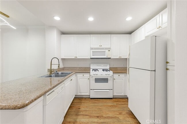 Photo - 2257 Watermarke Pl