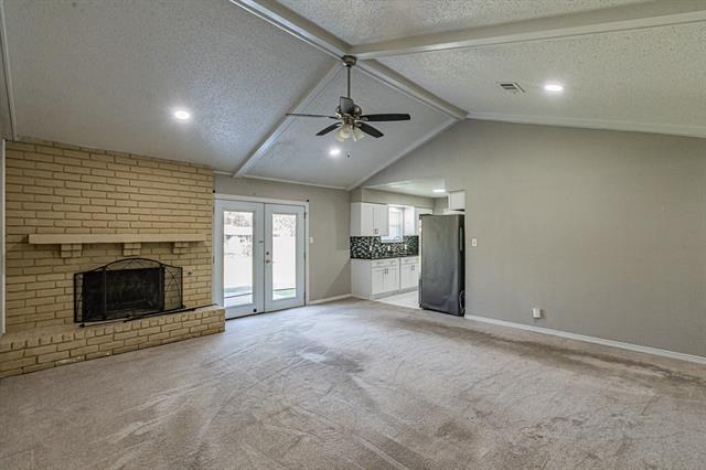 Photo - 311 Hedgerow Ln