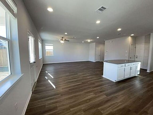 Photo - 233 Hauser Dr