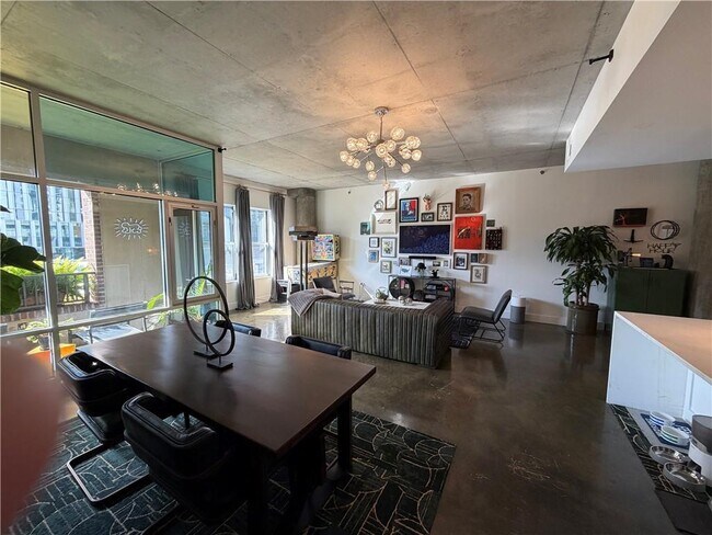 Photo - 845 Spring St NW Unit 524