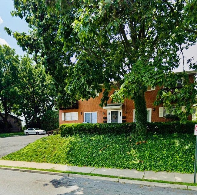 Photo - 848 N 16th St