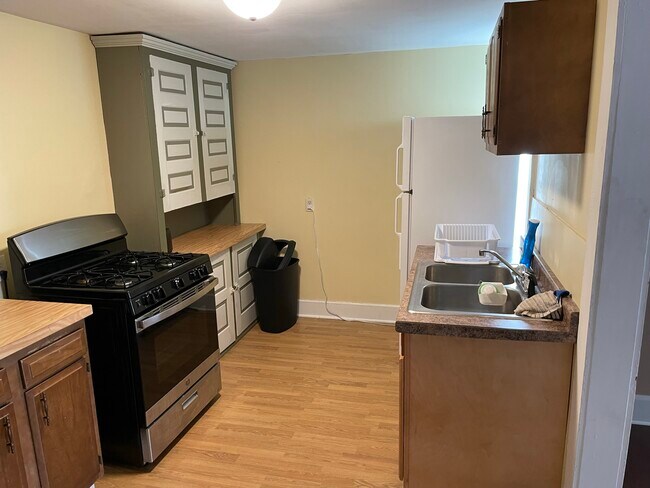 Photo - 934 N 4th St