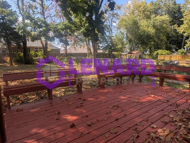 Photo - 2111 S Western Ave
