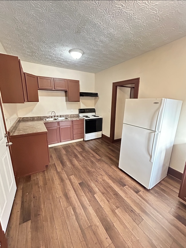 Photo - 1931-1933 Catalpa Dr.