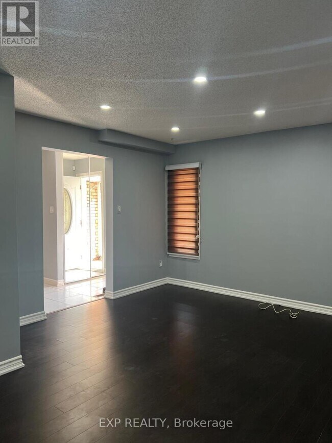 Photo - 17 Calmist Crescent