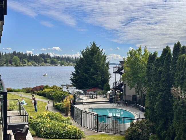 Photo - Rare Kirkland Condo on the Juanita Waterfront! Available August 1st, 2026!