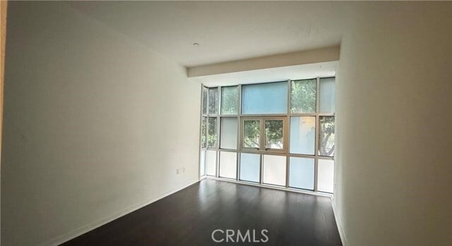 Photo - 630 W 6th St Unit 216
