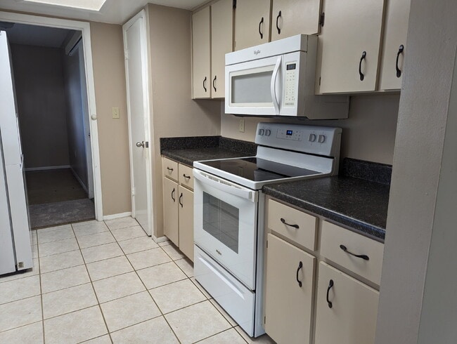 Photo - 3 Bedroom Home in Quiet Rockledge Suburb