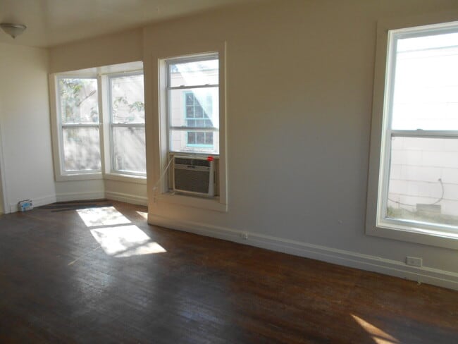 Photo - Pre-Leasing for Summer/Fall 2026 - 2/1 with hardwood floors