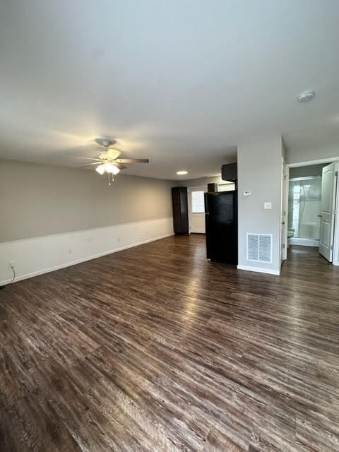 Photo - 104 Laurel St
