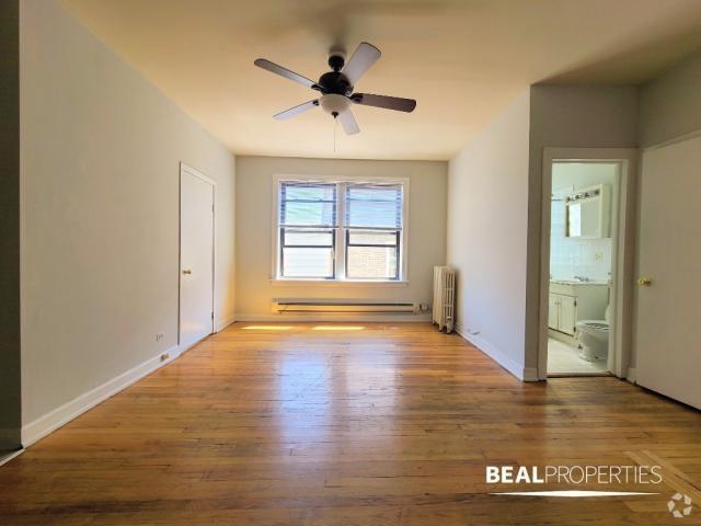 Building Photo - 0 bedroom in CHICAGO IL 60657 Unit 311 Rental