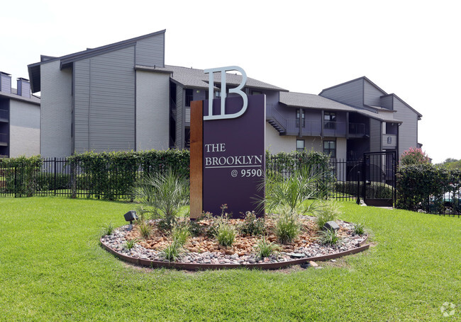 Better living in Dallas - The Brooklyn @9590 Apartments