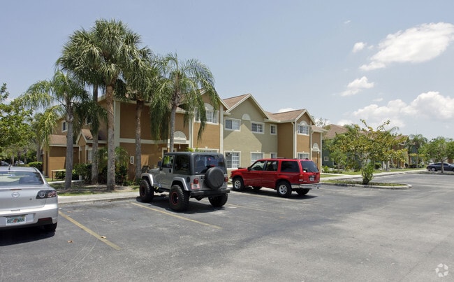 San Sherri Villas Apartments