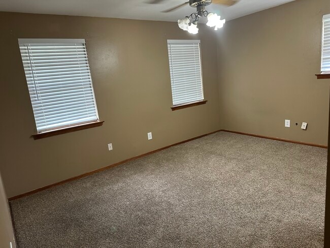 Maestro - 4908 Purdue Dr