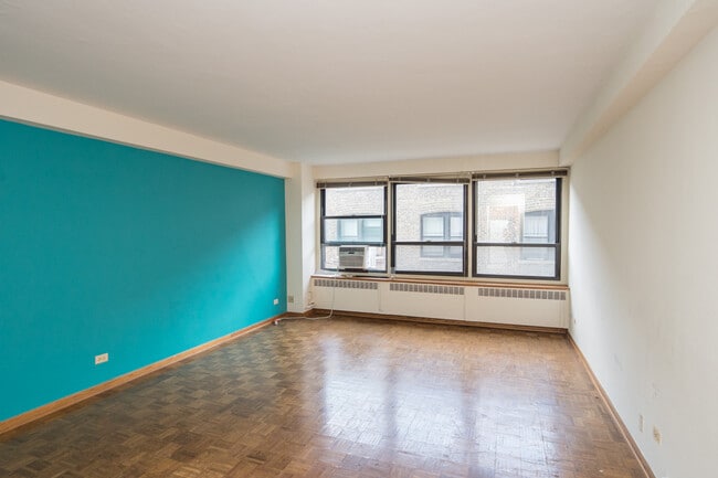 Photo - 4180 N Marine Dr Unit 113