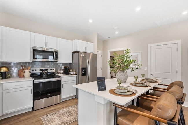 Building Photo - Mural Lewis Center