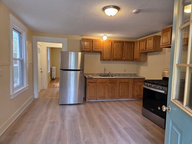 Photo - 153 Hamilton St