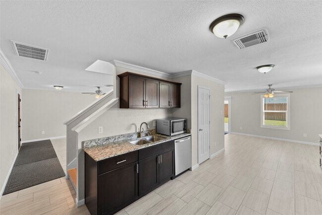 Photo - 5007 Fox Mill Ln