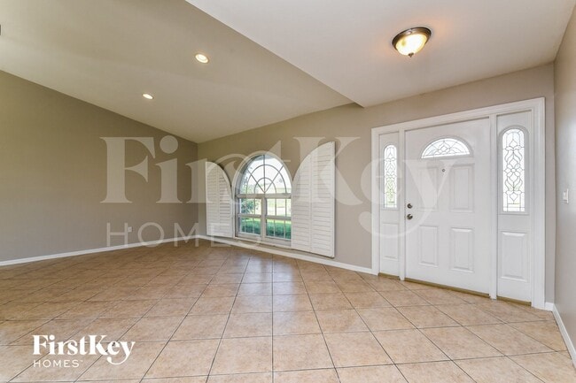 Photo - 633 SW 9th Ave