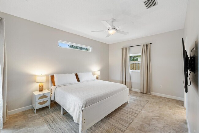 4360 Iola Dr Unit SI ID1623873P