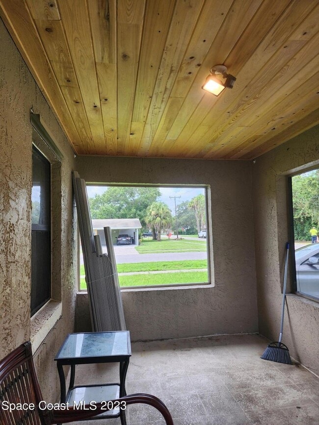 Photo - 1019 Brightman St